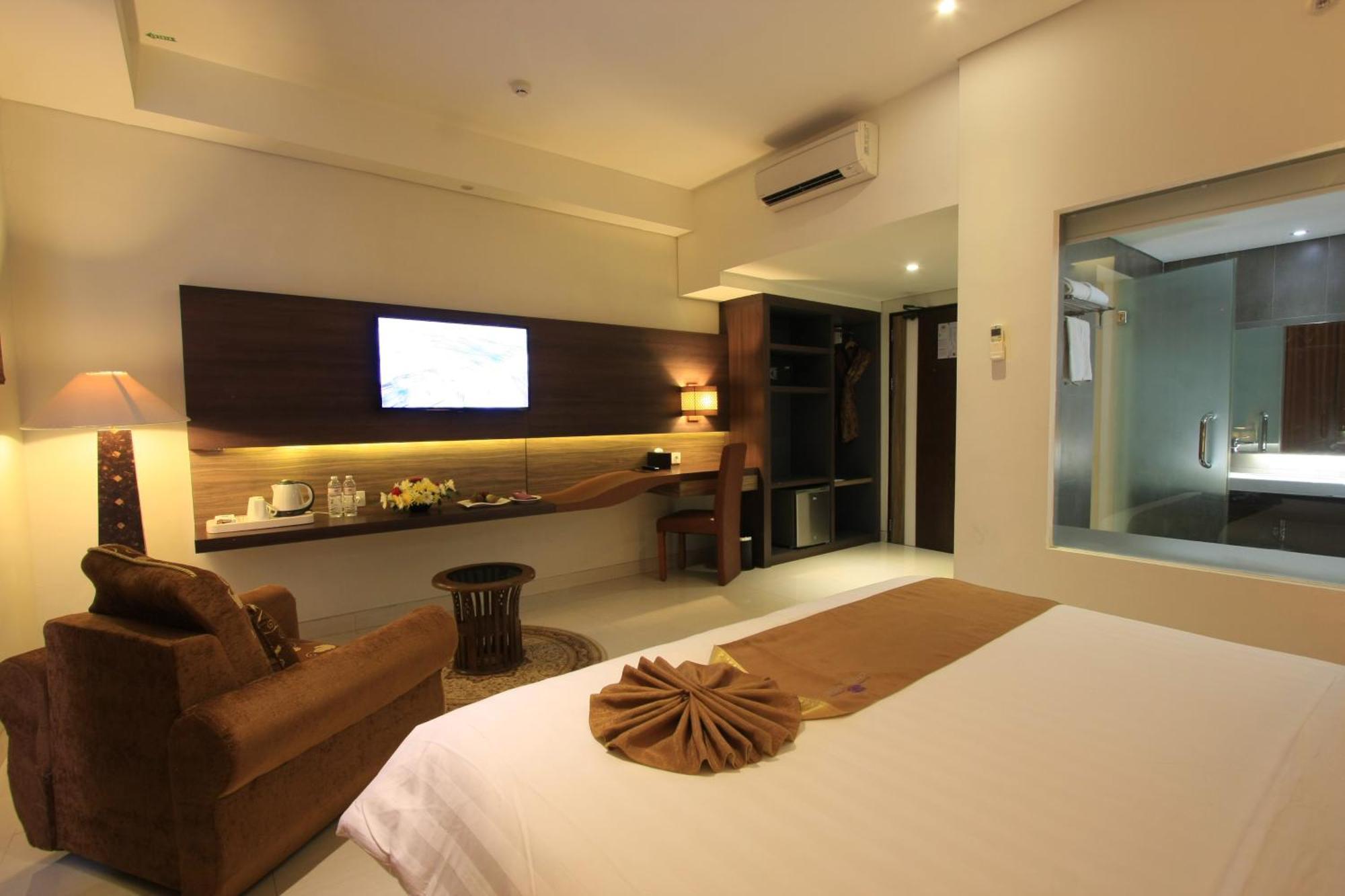 Crystal Lotus Hotel Джокьякарта Номер фото